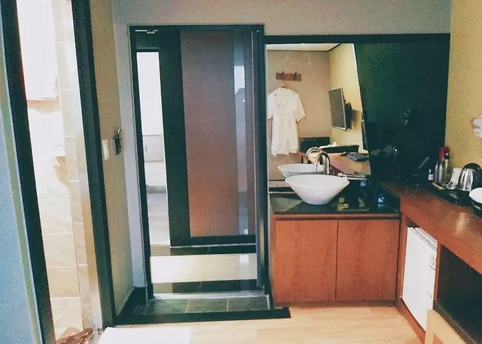 Nampo Foxy Motel 2*